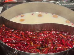 -尚尚仙·酸汤猪手·猪肚鸡火锅(华联万柳购物中心店)