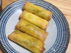 雪菜黄鱼春卷-南小蟹手工點心(三里屯店)