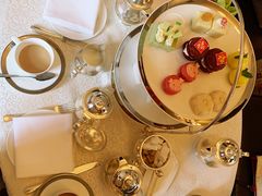 节日限定双人红丝绒下午茶-Salon de Ville浦江汇(上海外滩华尔道夫酒店店)