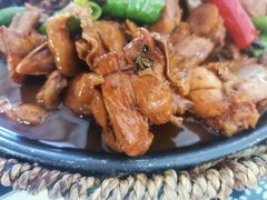 -八两八金·莱芜特色炒鸡(市南漳浦路店)