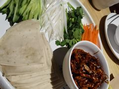 -关东小磨东北菜(上海长风大悦城店)