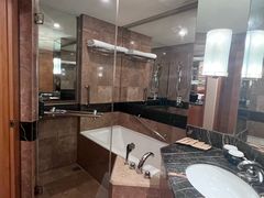 -重庆希尔顿酒店