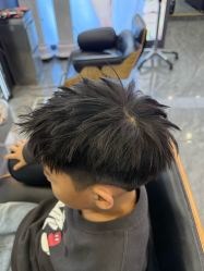 -藤野造型烫染·漂发