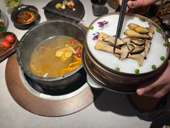 -芸山季·云南野生菌火锅(人民广场来福士店)