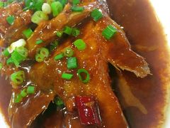 红烧臭桂鱼-临街徽菜馆·正宗黄山味