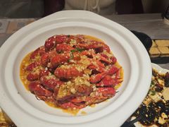 -肥肥虾庄·金牌油焖大虾(沙湖店)