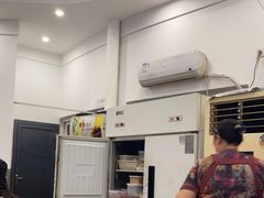 -雷祖芳老妈蹄花店