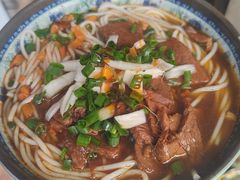 -牛师傅牛肉面(尚隆路店)