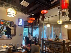 -万重锦·人文川菜馆(骡马市店)