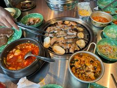 -欧巴炭烤肉오빠숯불구이(南京东路店)