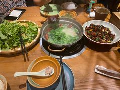 -吃饭皇帝大土家民族菜(正大广场店)