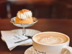 -Café Monson