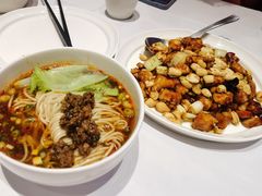 宫保鸡丁-眉州东坡(上海中心店)