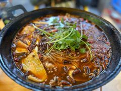 -鸿顺老铁锅美蛙鱼府(解放碑店)