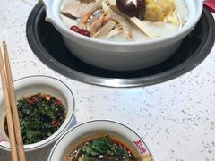 招牌猪骨煲-三人行骨头王火锅(长寿店)