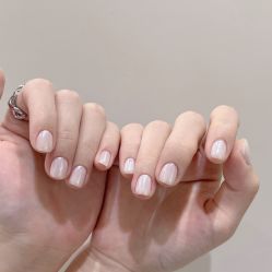 -花岐款式专研健康美甲沙龙