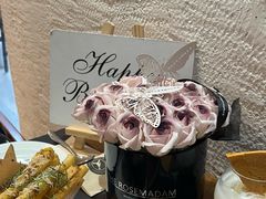 -Mark&Mars Restaurant