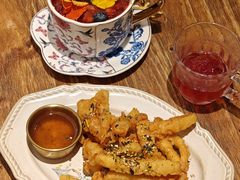 -秘密旅行Bonjour(黑金冠 江南西店)