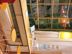 -猫的天空之城概念书店(束河店)