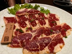 -山川小町·极番烧肉(新地假日广场店)