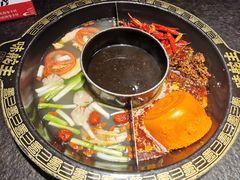 -味舵主重庆火锅(邓尉路店)