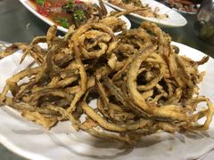 -四川小胡子海鲜(丁村万人海鲜广场店)