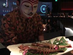 整烤斑节虾配芝麻豆腐-地球美食剧场