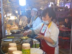 自助取餐区-清真老马家国华牛奶鸡蛋醪糟(正宁路店)