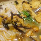 北二环，螺蛳粉+糖水是这个价钱你敢信，薅起！