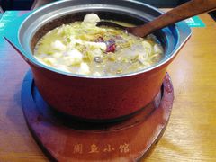 -周鱼小馆石锅酸菜鱼(活力汇店)