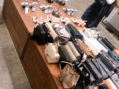 -URBAN REVIVO(西安Momopark店)