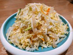 白菜丝拌海蜇-渔家灯火(明湖店)