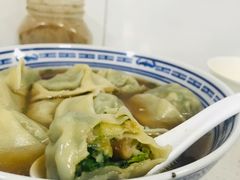 菜肉馄饨-古徽州馄饨店(宝安路店)