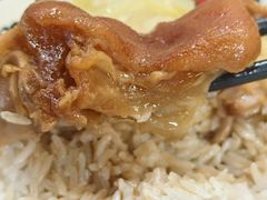 -明姨仔潮汕美食·碳炉猪脚·汕尾牛腩饭·起片鸡煲(起义路店)