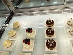 -潮一不贰·法式甜品·生日蛋糕·西式简餐(外滩店)