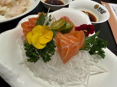 三文鱼刺身-常鲜楼常来尝鲜海胆馆(星海店)
