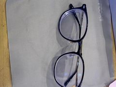 -LOOK眼镜·蔡司依视路配镜(宝山万达店)