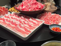 -鲜入唯煮·港式海鲜牛肉火锅(金宝街店)