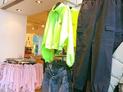 -H&M(鹏欣水游城店)