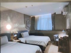 -如家酒店·neo(长沙步行街黄兴广场地铁站店)