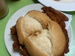 猪扒包-胜利茶餐室