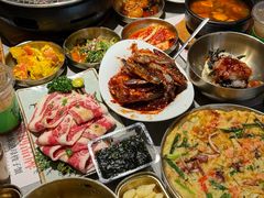 -草家酱蟹炭火烤肉店(珲春南路一店)