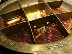 -周周有辣火锅馆(玖耀里店)