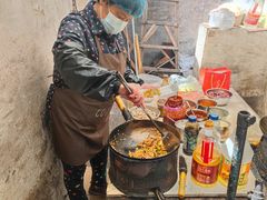 -老婆婆炒饭(小白楼1902欧式风情街店)