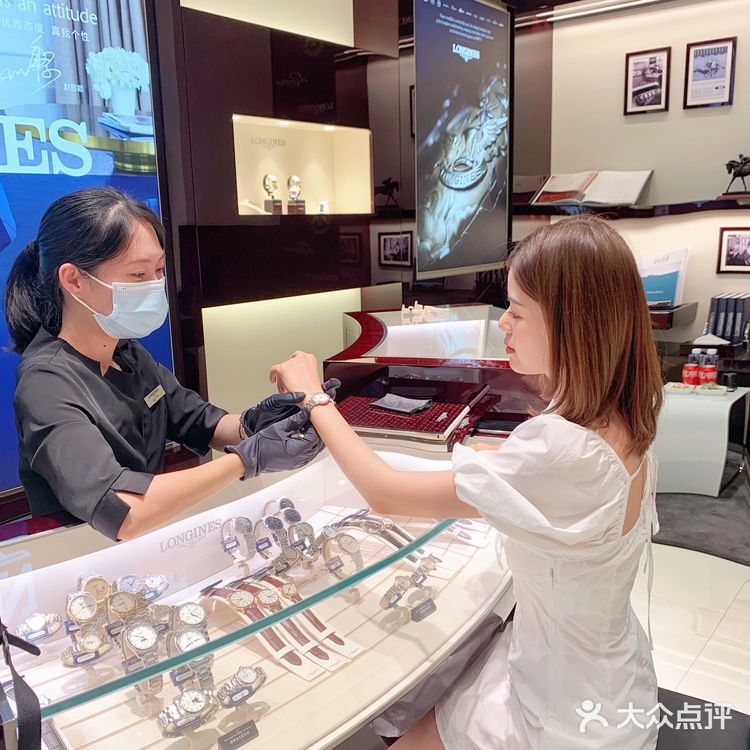 结婚纪念日礼物分享|浪琴博雅系列女表