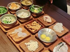 -银米·云南传统过桥米线(双廊黑金冠店)