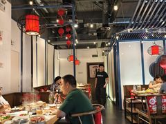 -尚尚仙·酸汤猪手·猪肚鸡火锅(华联万柳购物中心店)