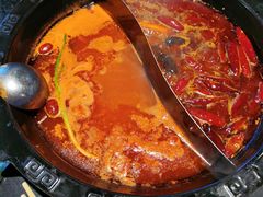 -周周有辣火锅馆(玖耀里店)