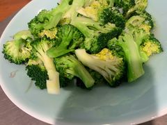 素炒西兰花-大草原清真饭庄(沙河店)