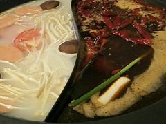 -黄潇洒老火锅(九眼桥宏济巷店)